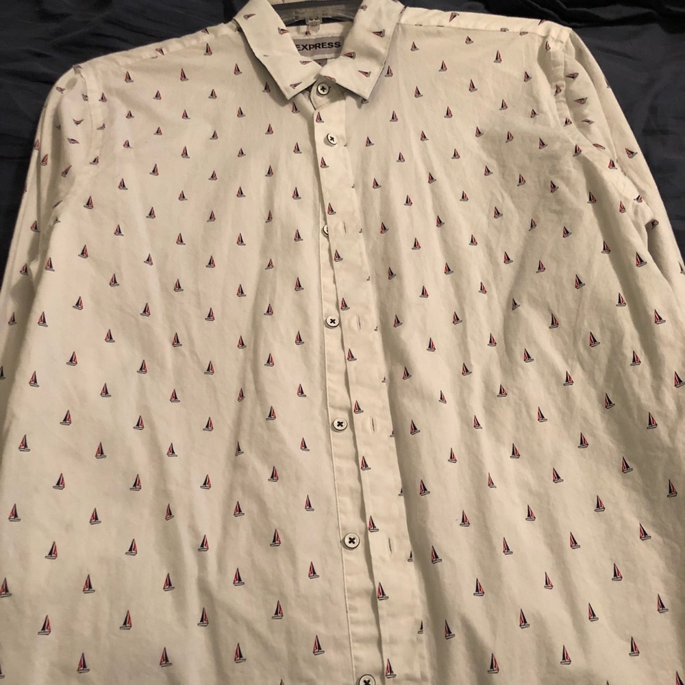 Express men’s pattern button up